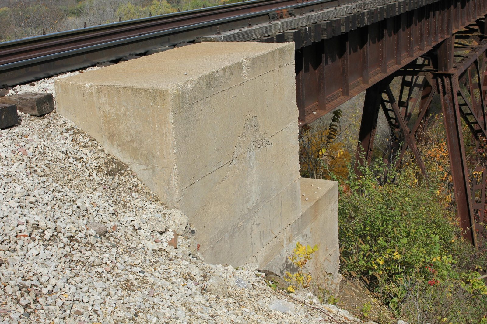 South abutment